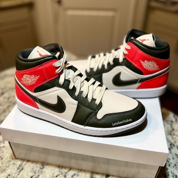 Jordan Other - Jordan 1 Mid “Newsprint” size: 12W/10.5M